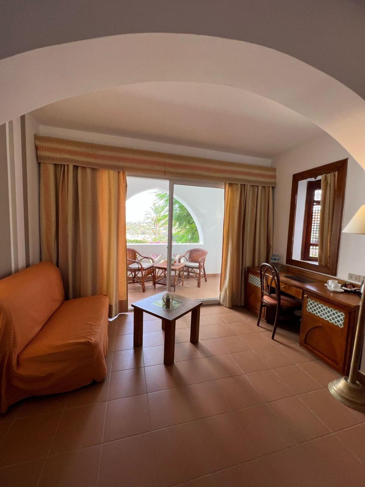 Готель Domina Coral Bay Oasis Шарм-еш-Шейх Екстер'єр фото